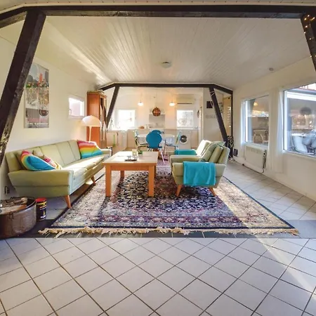 Three-bedroom Holiday In *